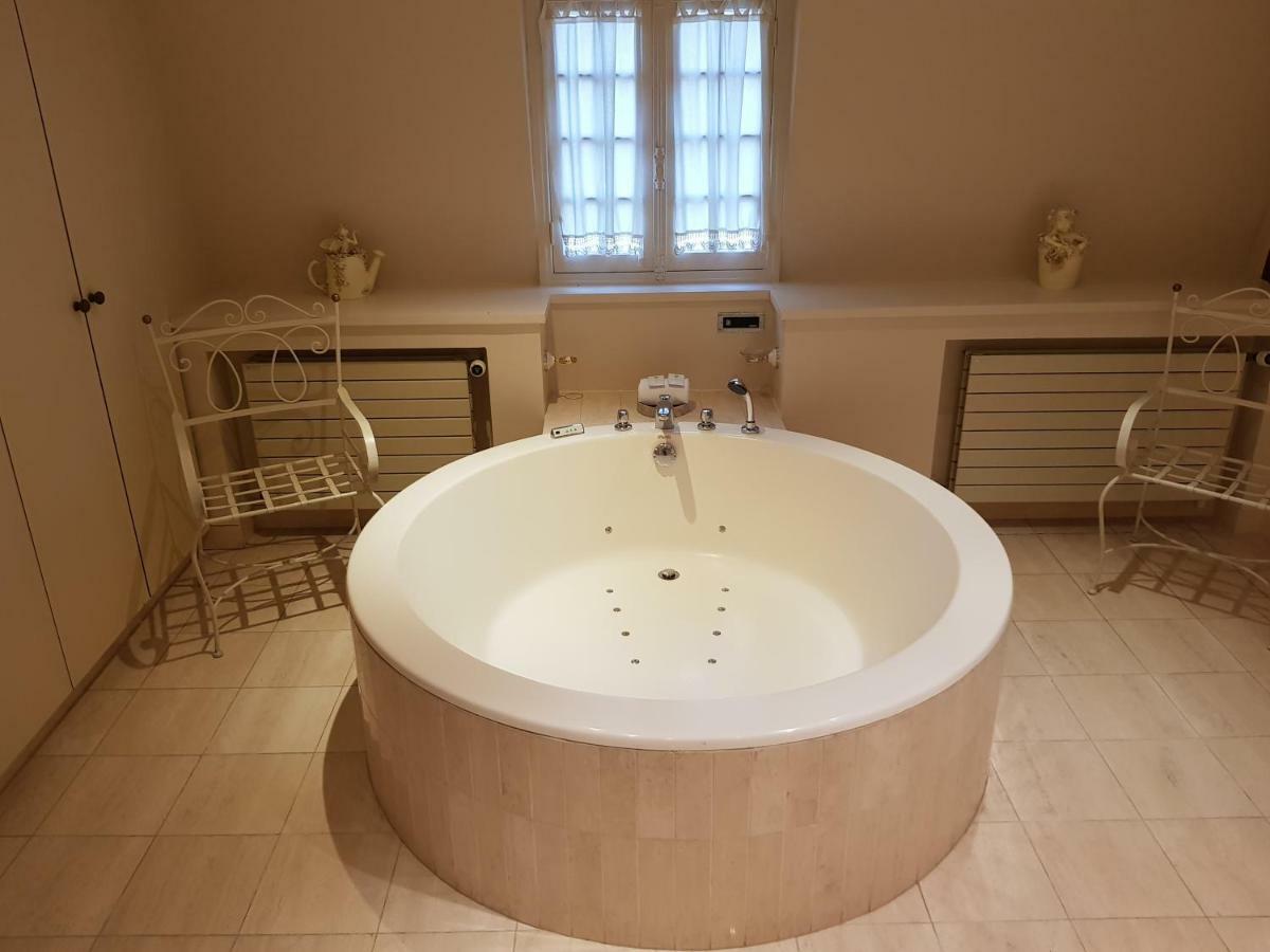 Le Prieure De Vernelle Villa Grégy-sur-Yerres Exteriör bild